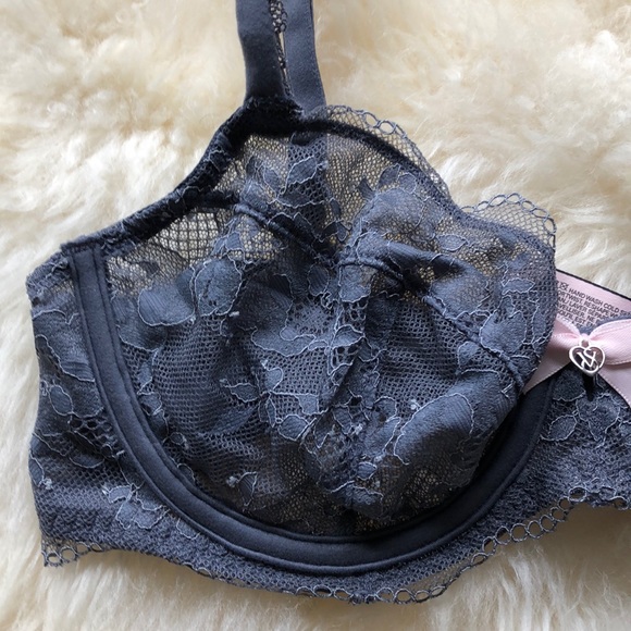 NWT Victoria’s Secret gray BBV unlined demi bra! - Picture 2 of 3